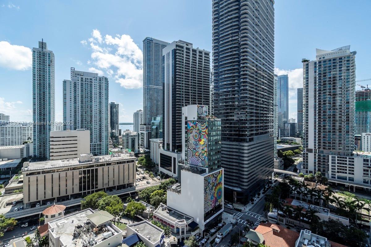 BRICKELL HEIGHTS EAST CON - Residential