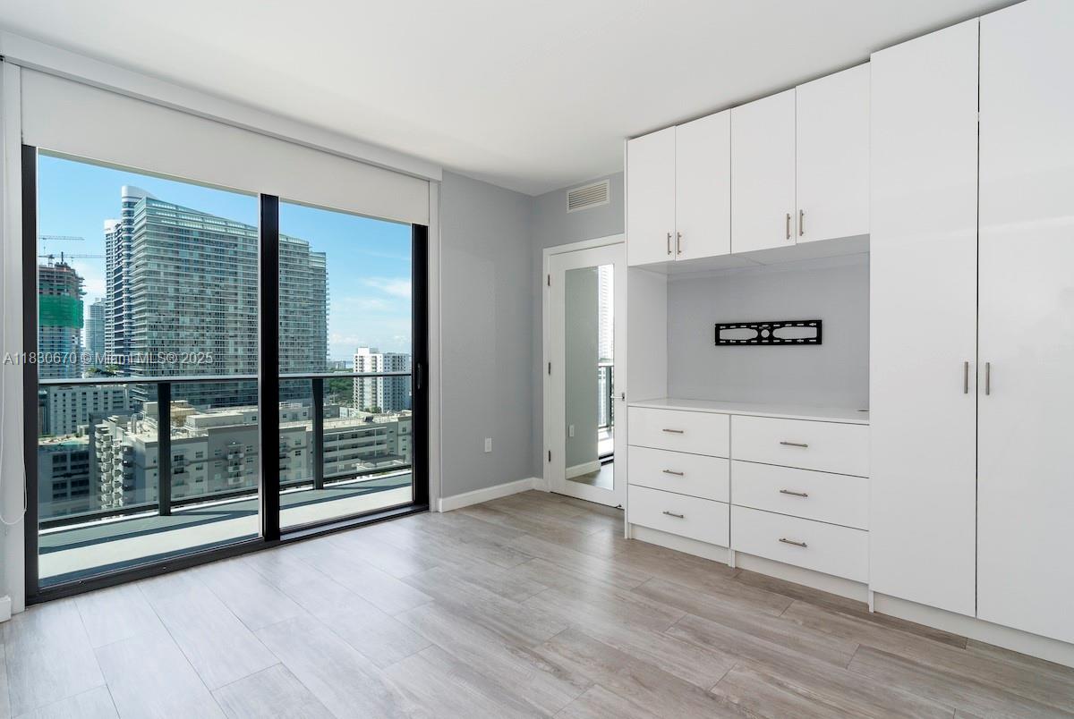 BRICKELL HEIGHTS EAST CON - Residential