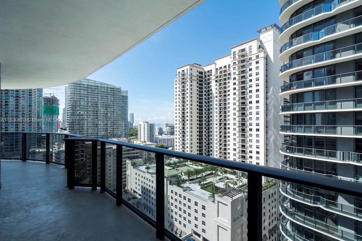 45 SW 9th St 1906