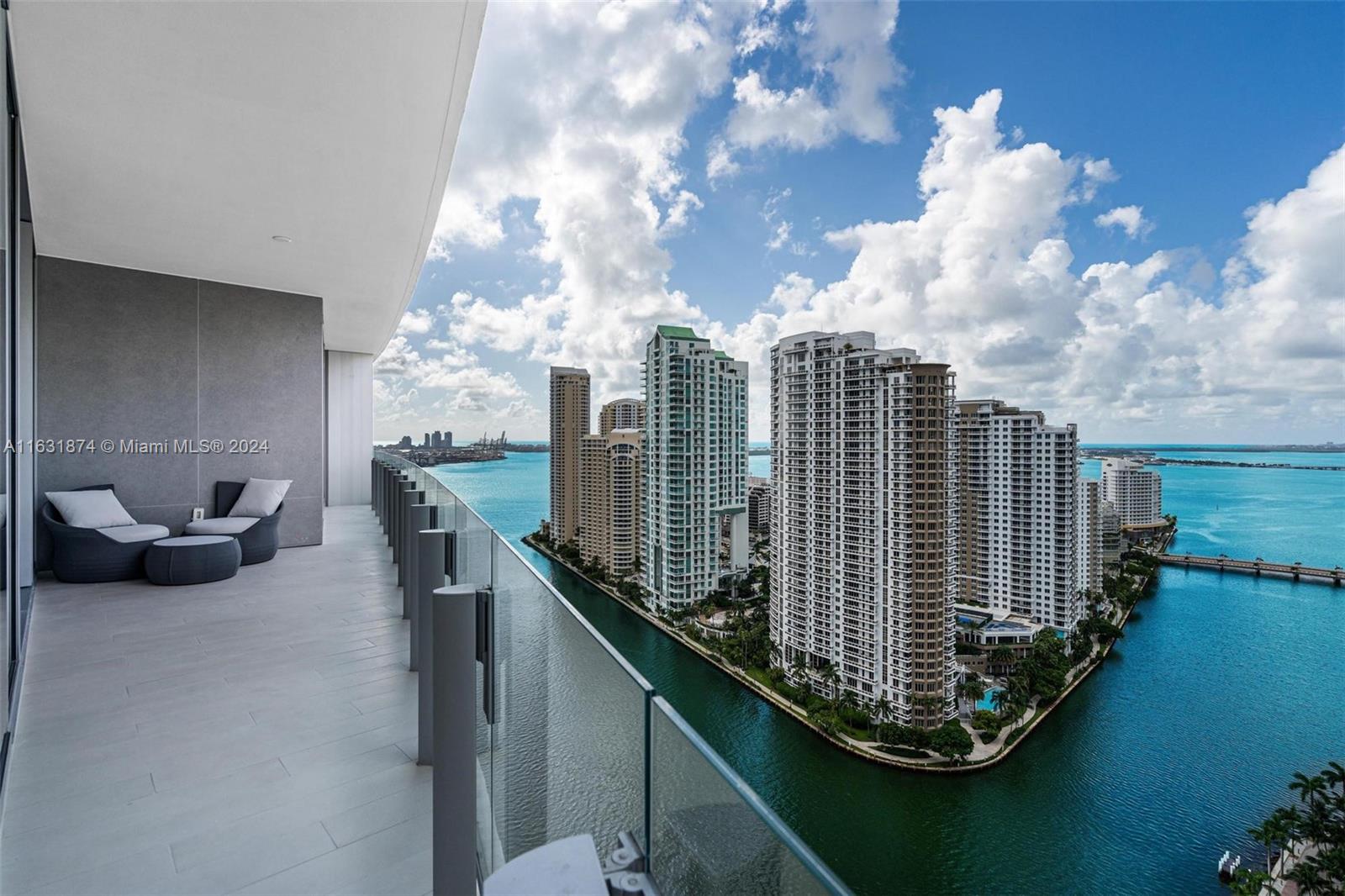 View Miami, FL 33131 condo