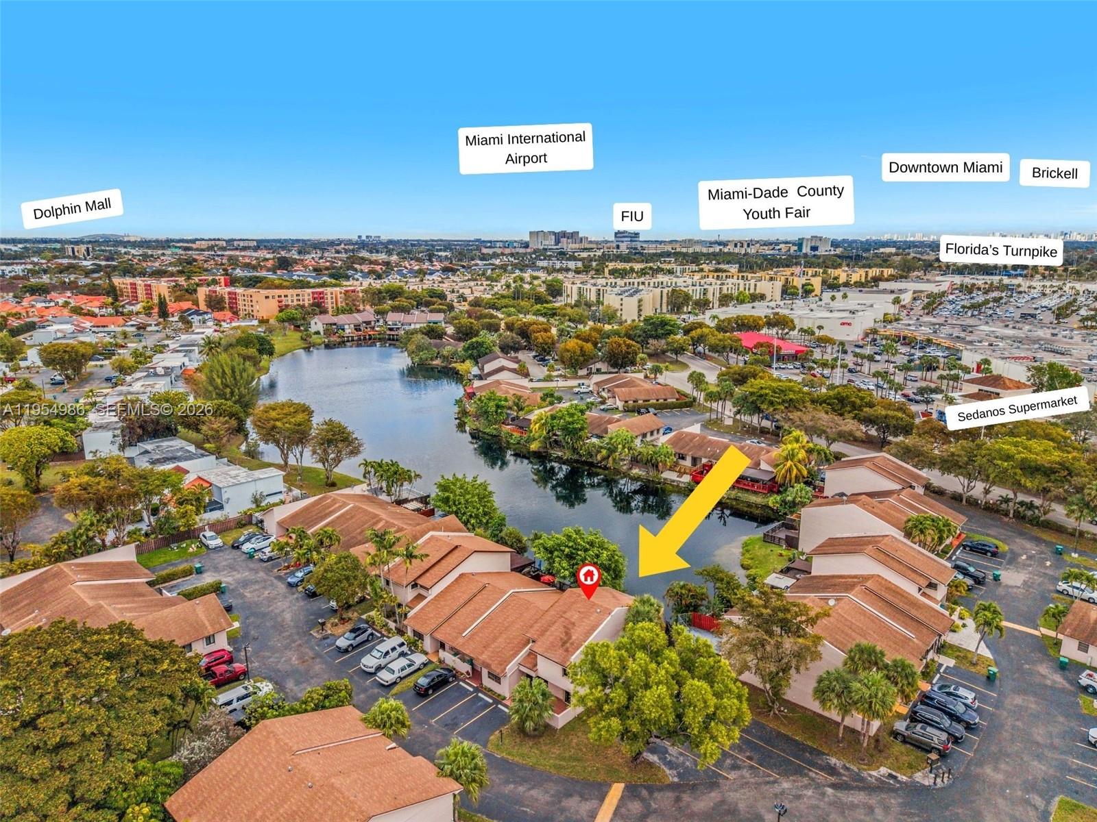 LAKE VILG AT INTL LAKE TH - Residential