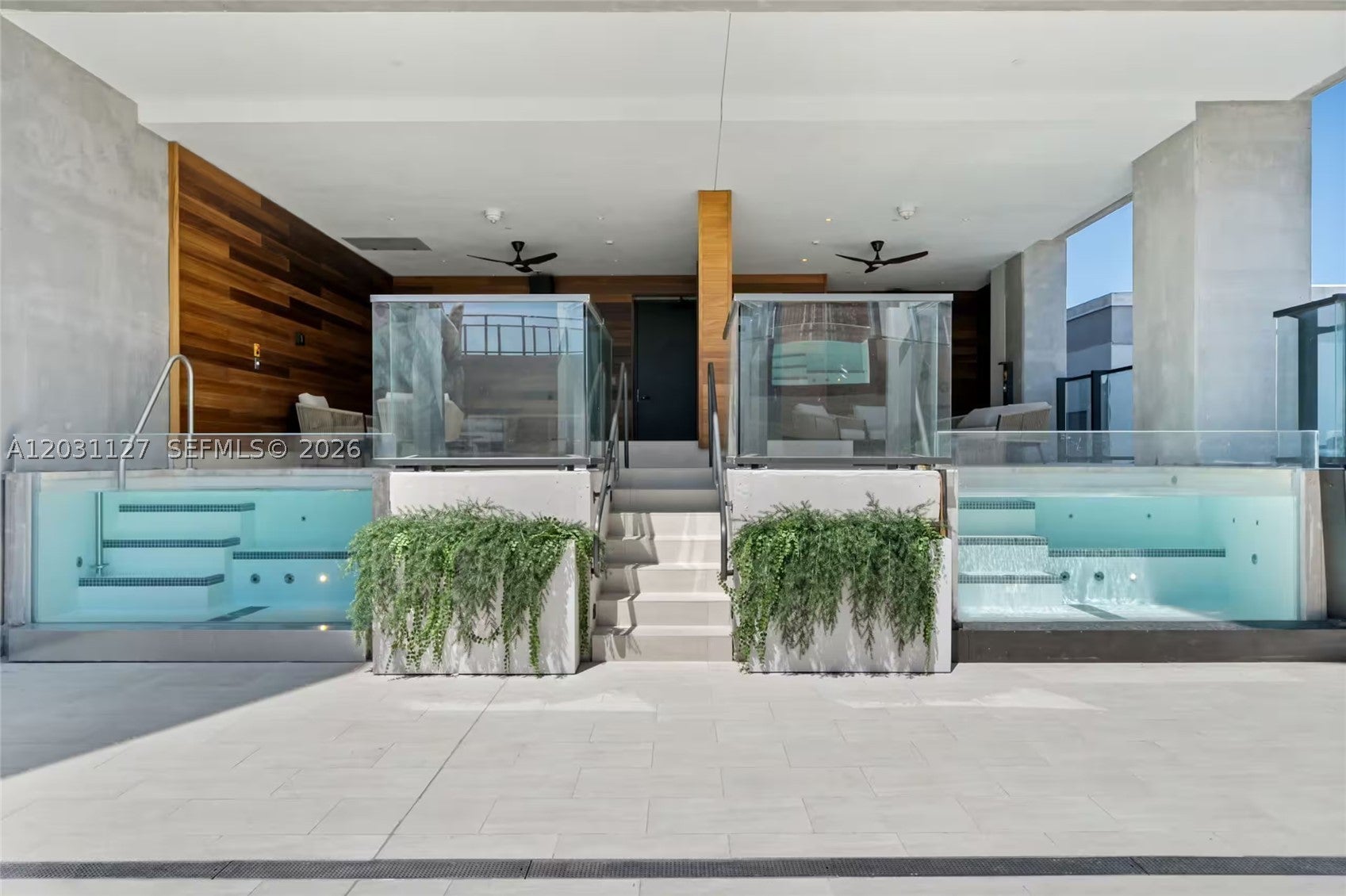 20 NE 11th St 3106B