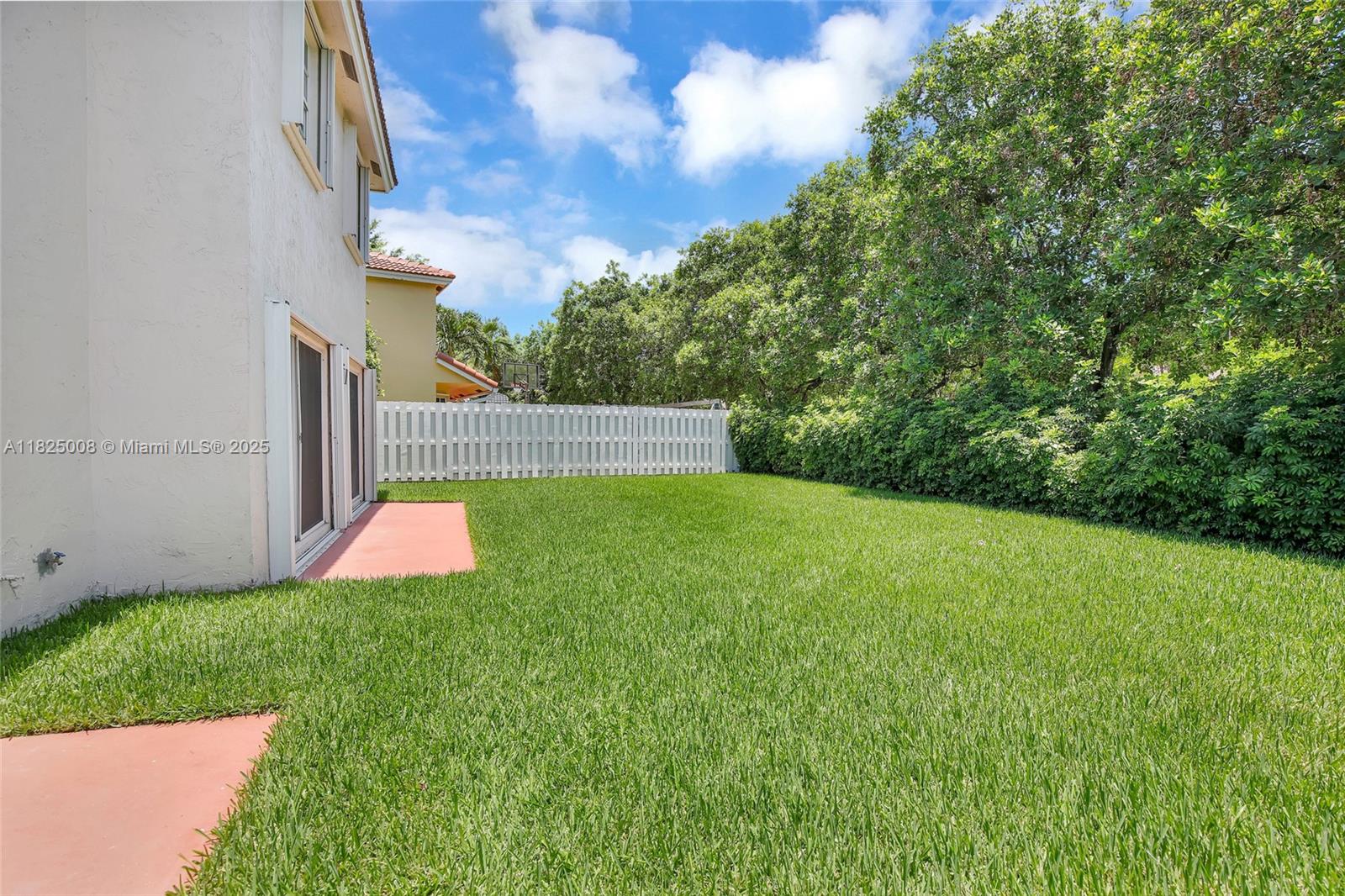 SAWGRASS PLANTATION - Residential