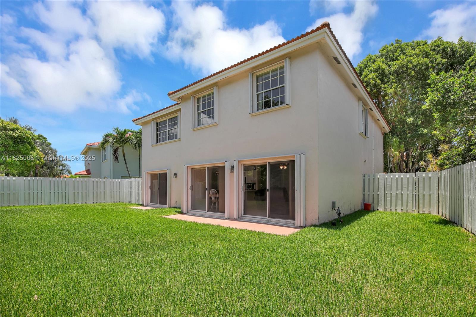 SAWGRASS PLANTATION - Residential