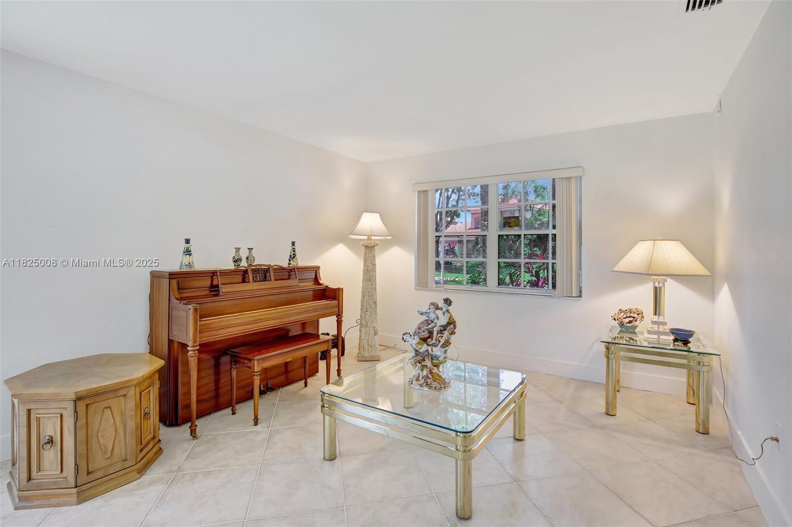 SAWGRASS PLANTATION - Residential