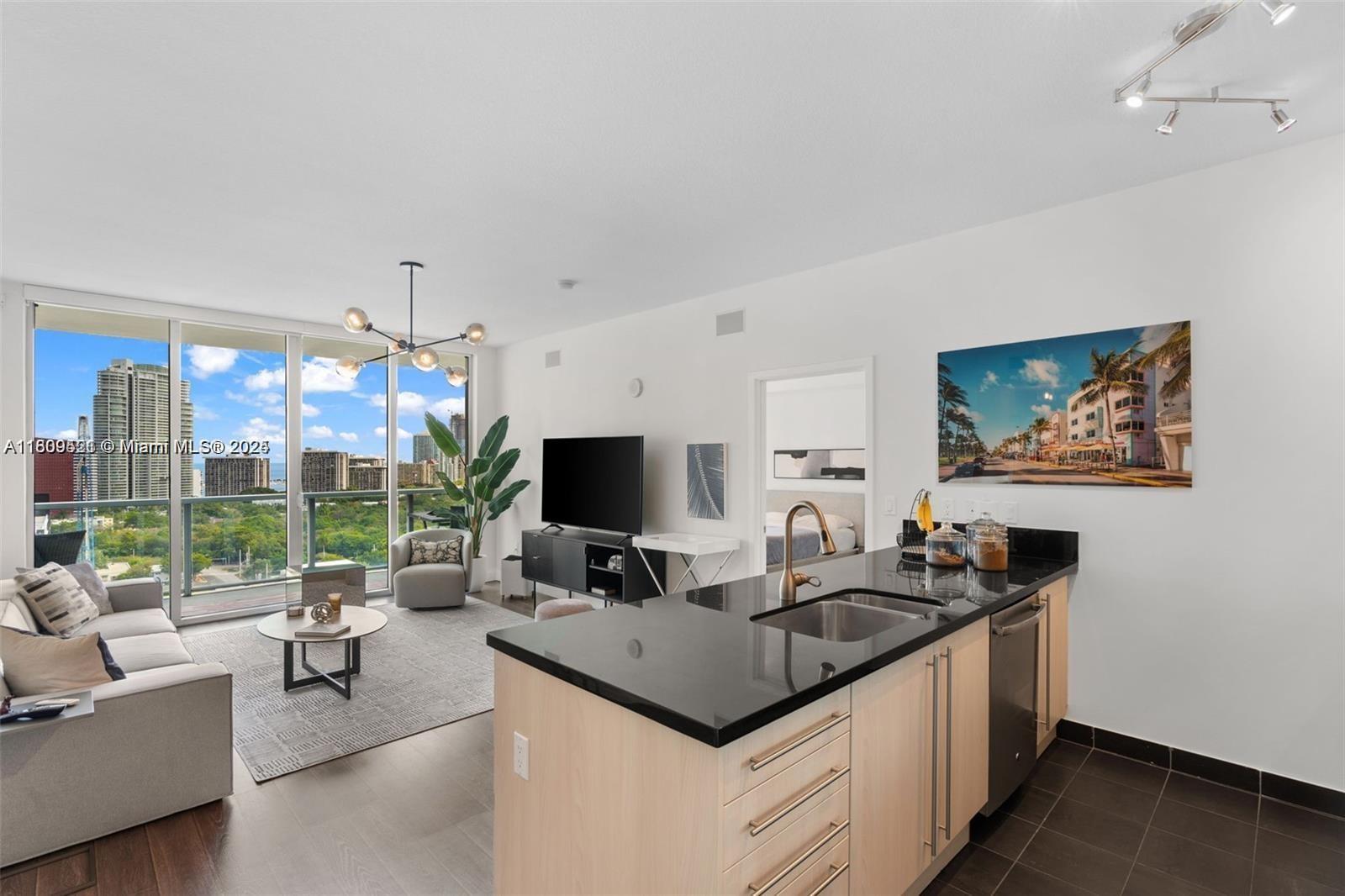 79 Sw 12th St 2204-S, Miami, Broward County, Florida - 2 Bedrooms  
2 Bathrooms - 
