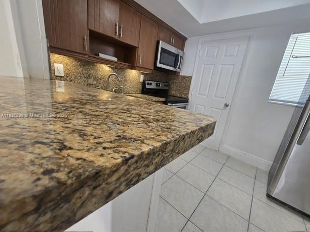 2441 NW 13th St 62