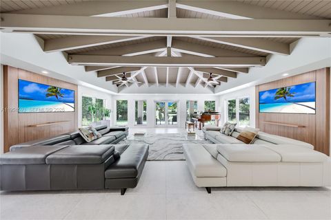 4144 Pinta Ct Coral Gables FL 33146