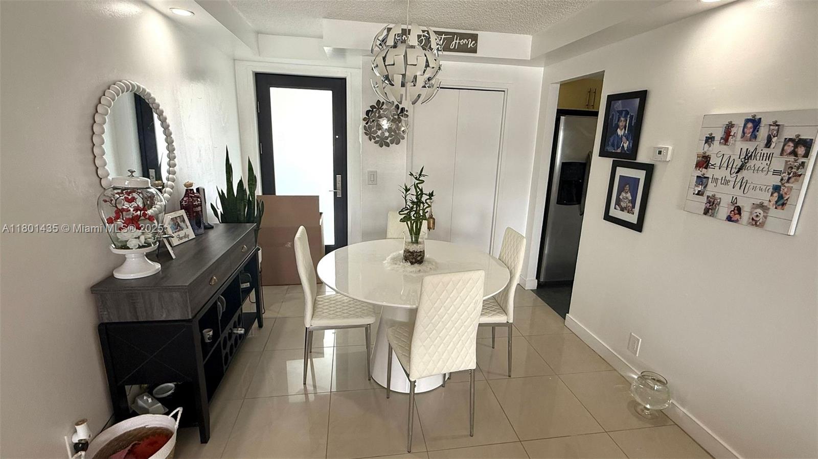 YACHT CLUB CONDO (THE) - Residential
