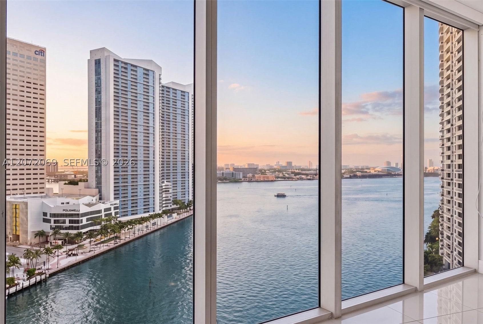 465 Brickell Ave 1602