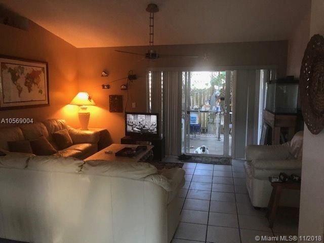 DEERWOOD VILLAS SEC 1 - Residential