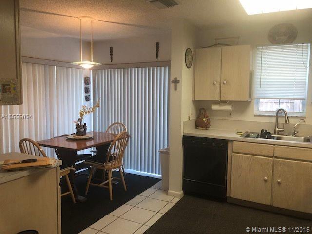 DEERWOOD VILLAS SEC 1 - Residential