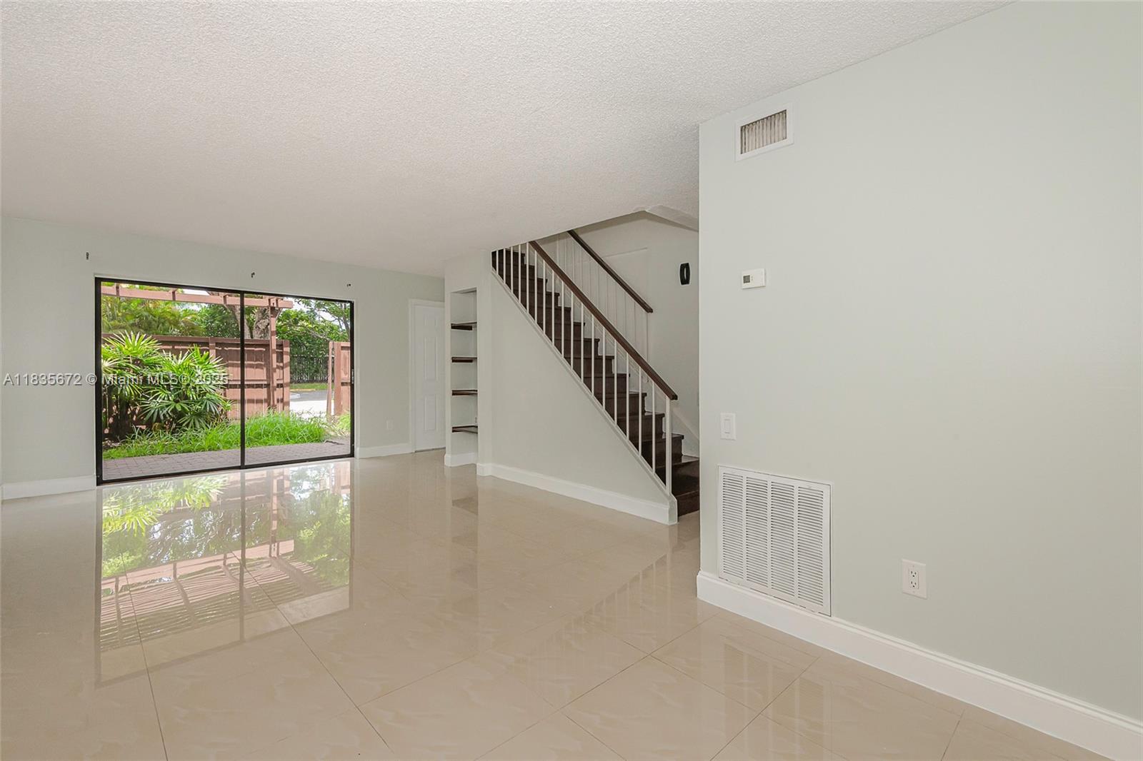 SNAPPER VILLAGE CONDO PHA - Residential