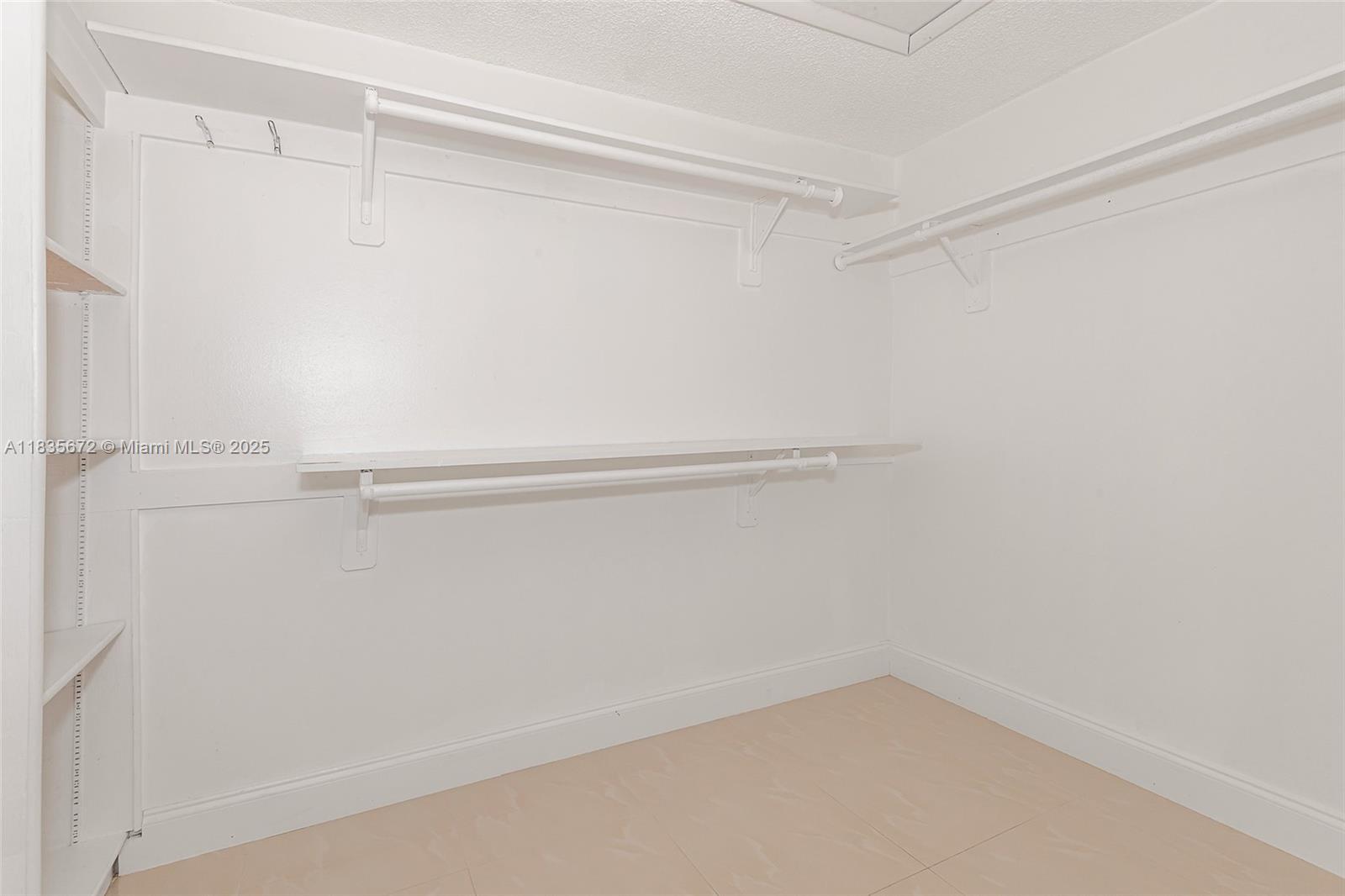 SNAPPER VILLAGE CONDO PHA - Residential