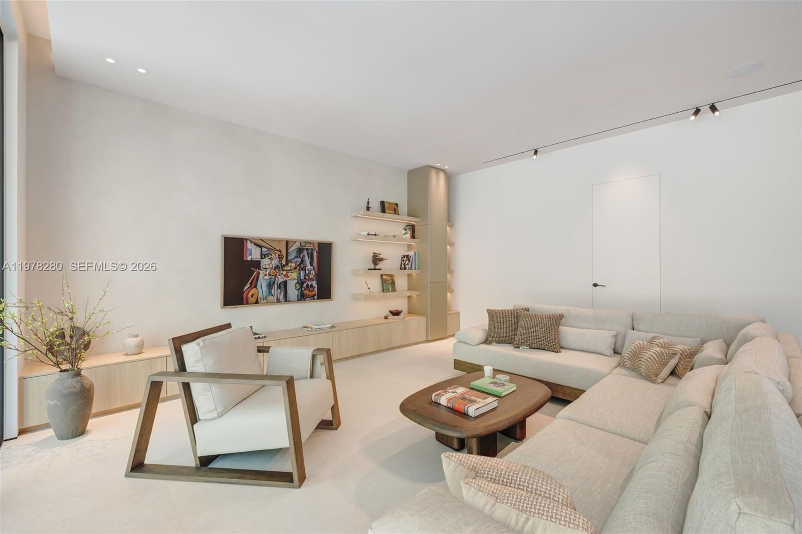 FROW HOMESTEAD - Residential