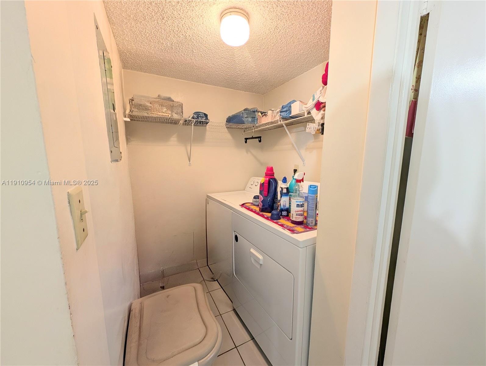 EL PRADO XI CONDO - Residential