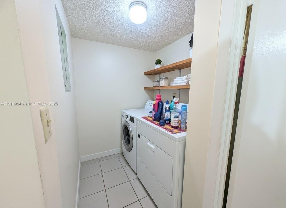 EL PRADO XI CONDO - Residential