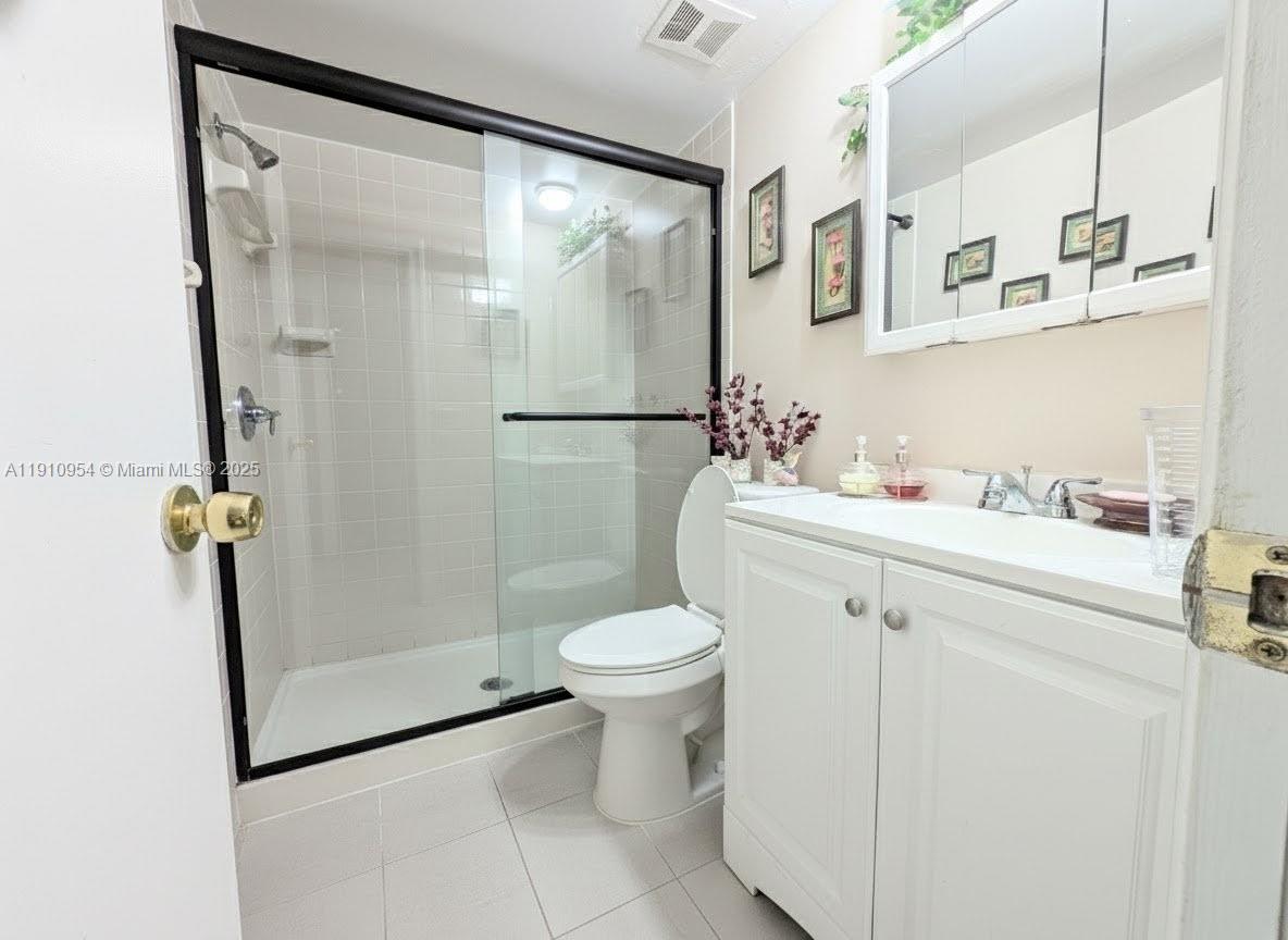 EL PRADO XI CONDO - Residential