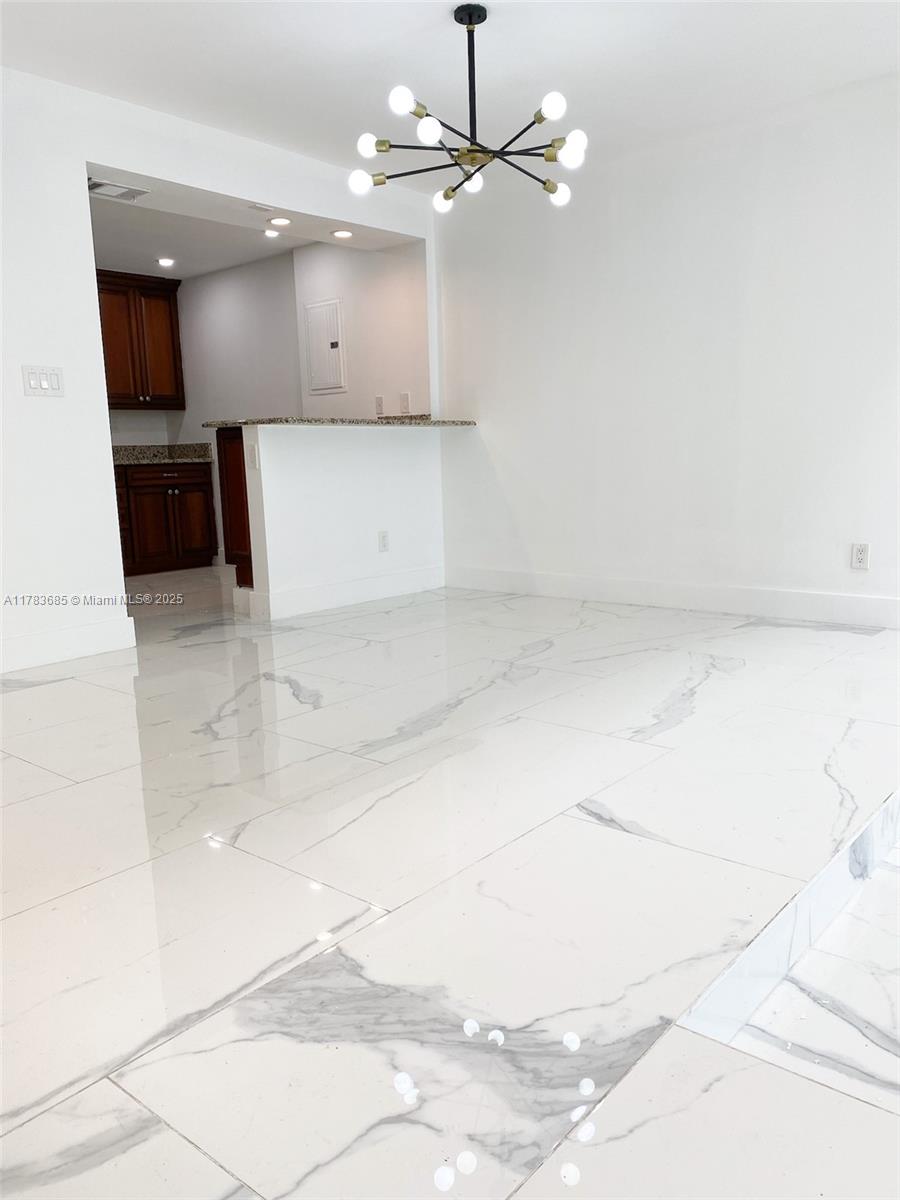 316 Poinciana Dr 808