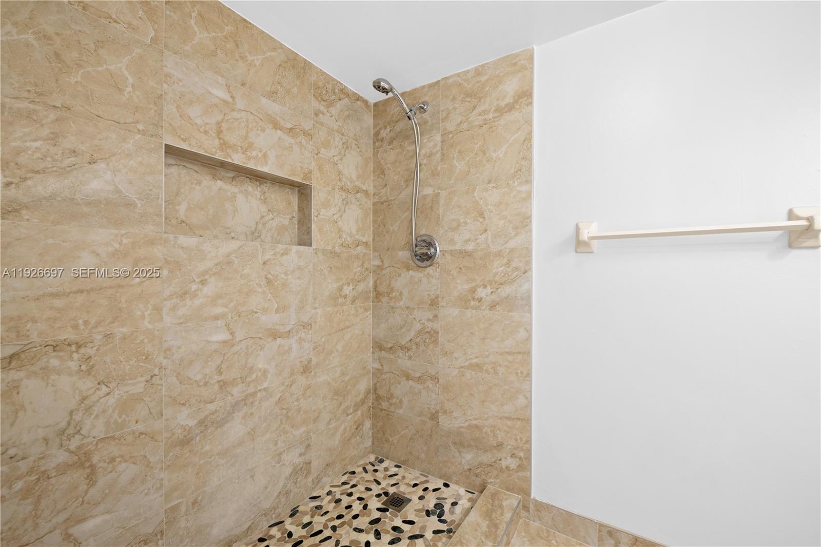 PINE TOWER CONDO - Residential