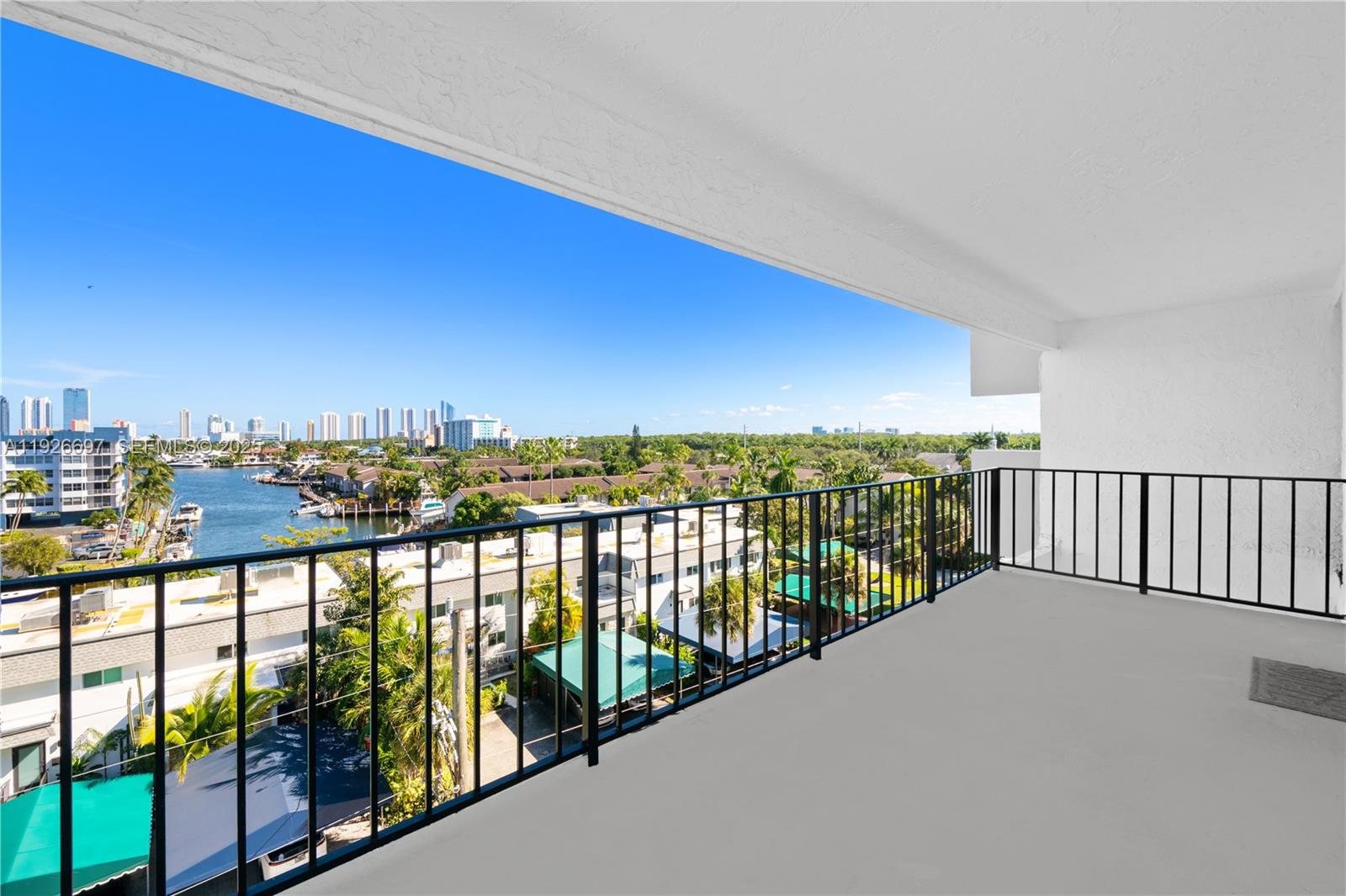 PINE TOWER CONDO - Residential