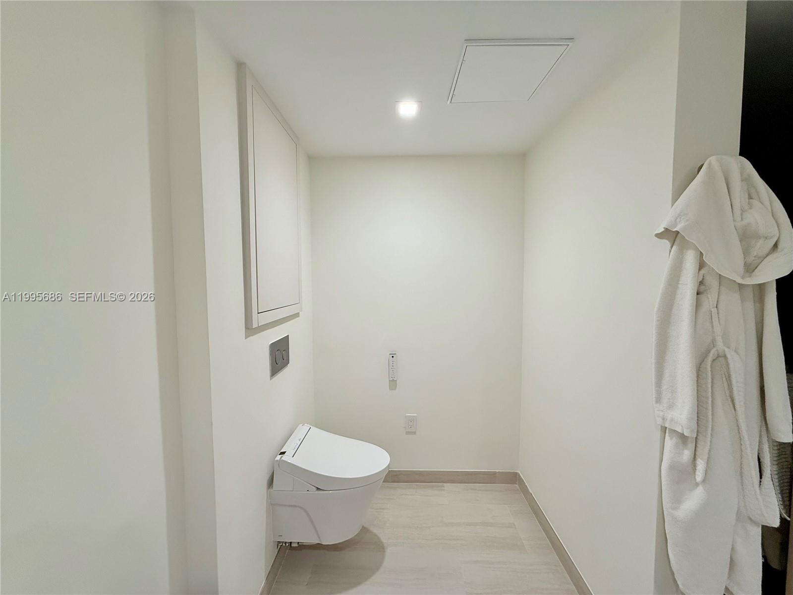 ICON BRICKELL NO TWO - Residential