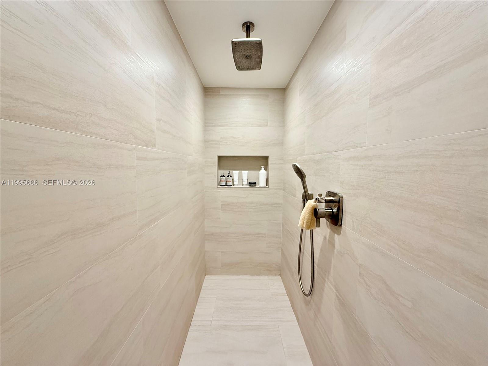 ICON BRICKELL NO TWO - Residential