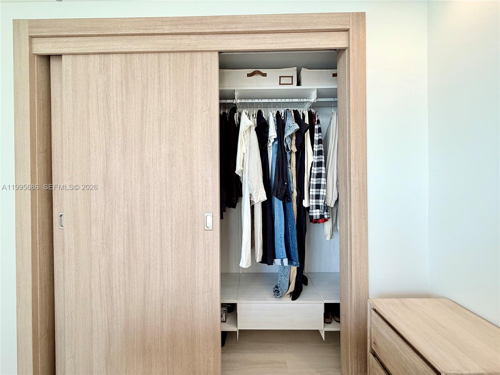 ICON BRICKELL NO TWO - Residential