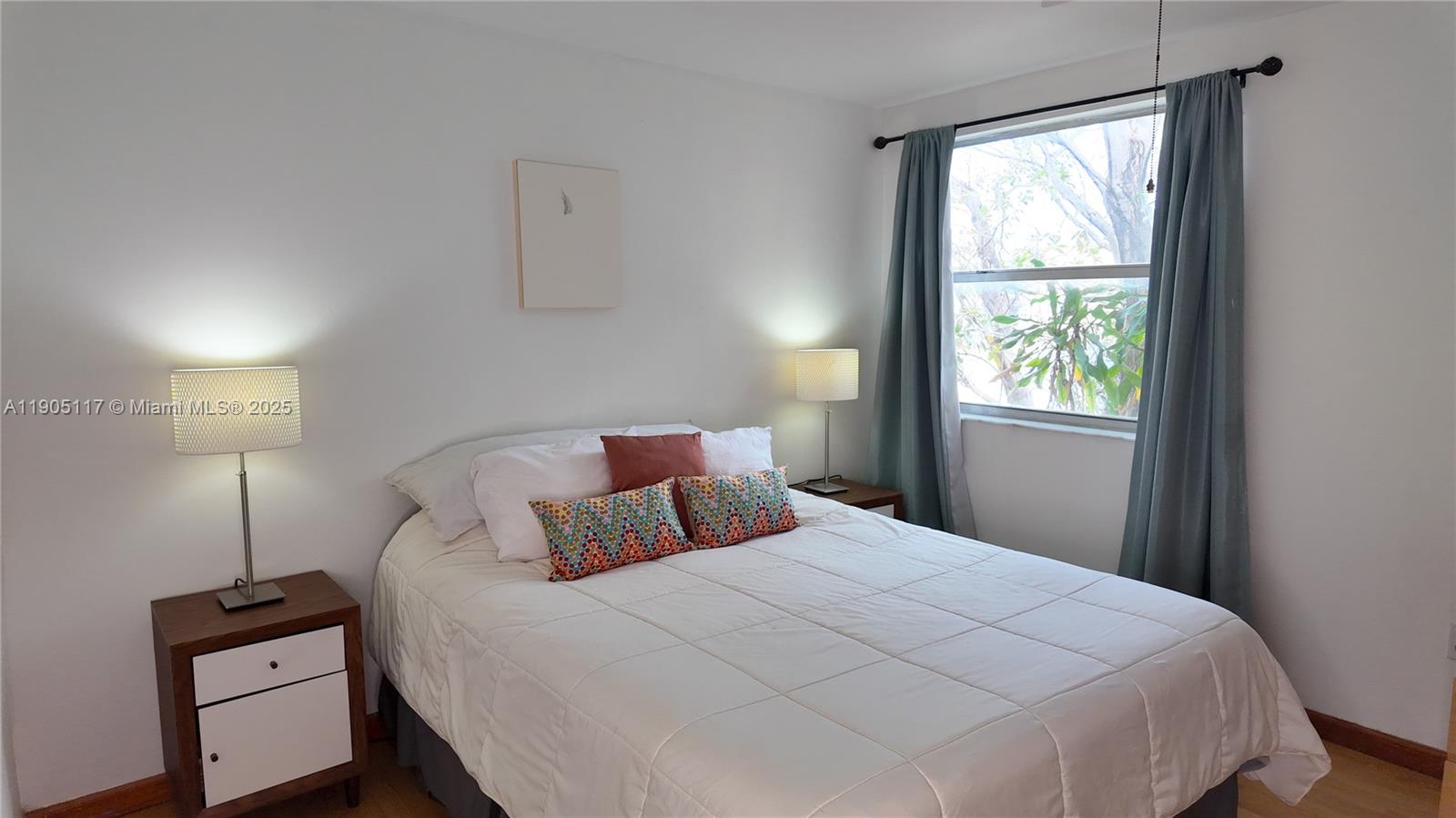 GABLES POINT II CONDO - Land