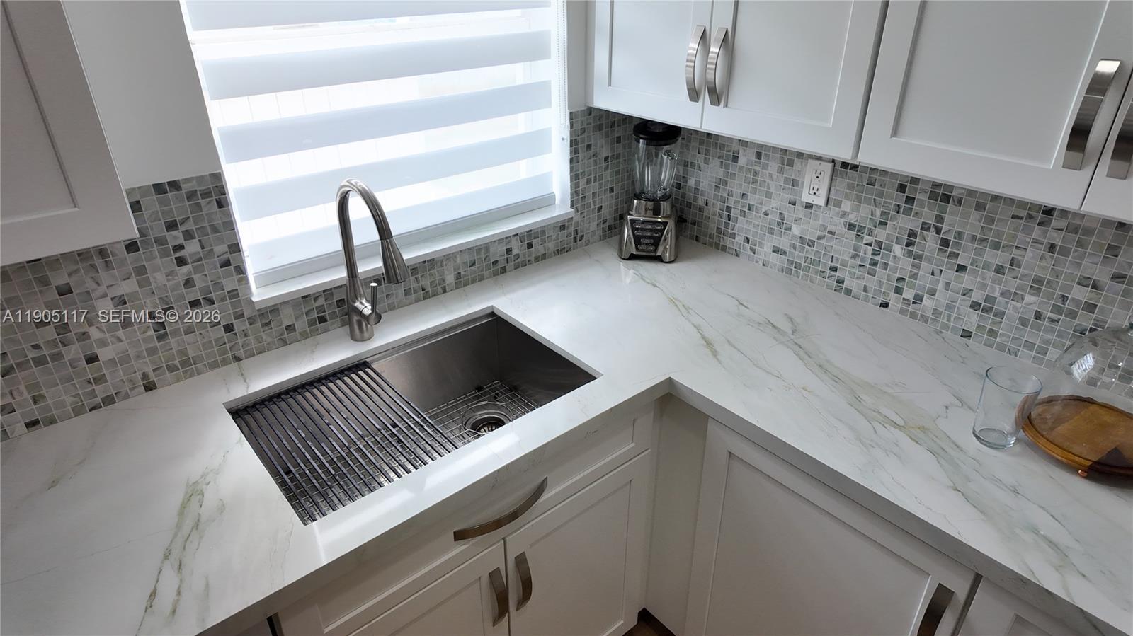 GABLES POINT II CONDO - Land