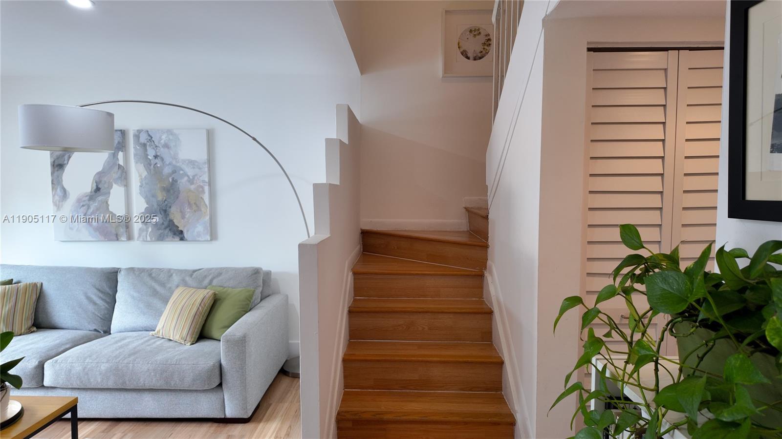 GABLES POINT II CONDO - Land