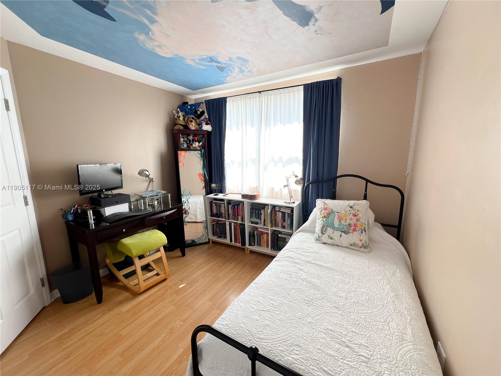 GABLES POINT II CONDO - Land