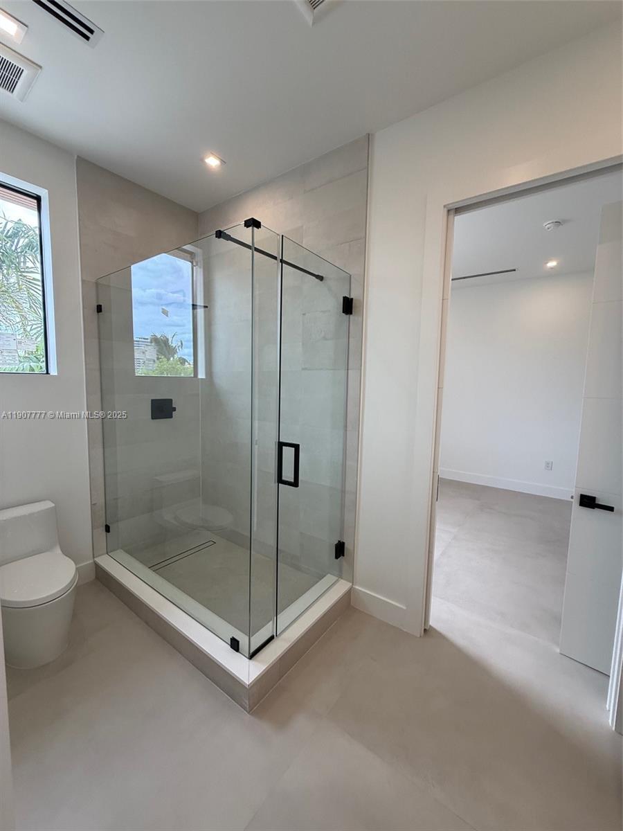 ALTOS DEL MAR NO 4 - Residential