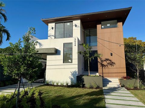 9024 Abbott Ave Surfside FL 33154