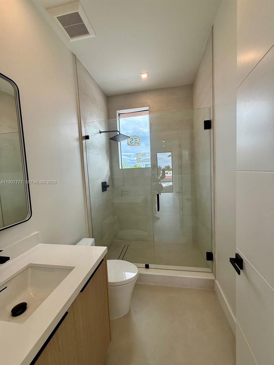 ALTOS DEL MAR NO 4 - Residential