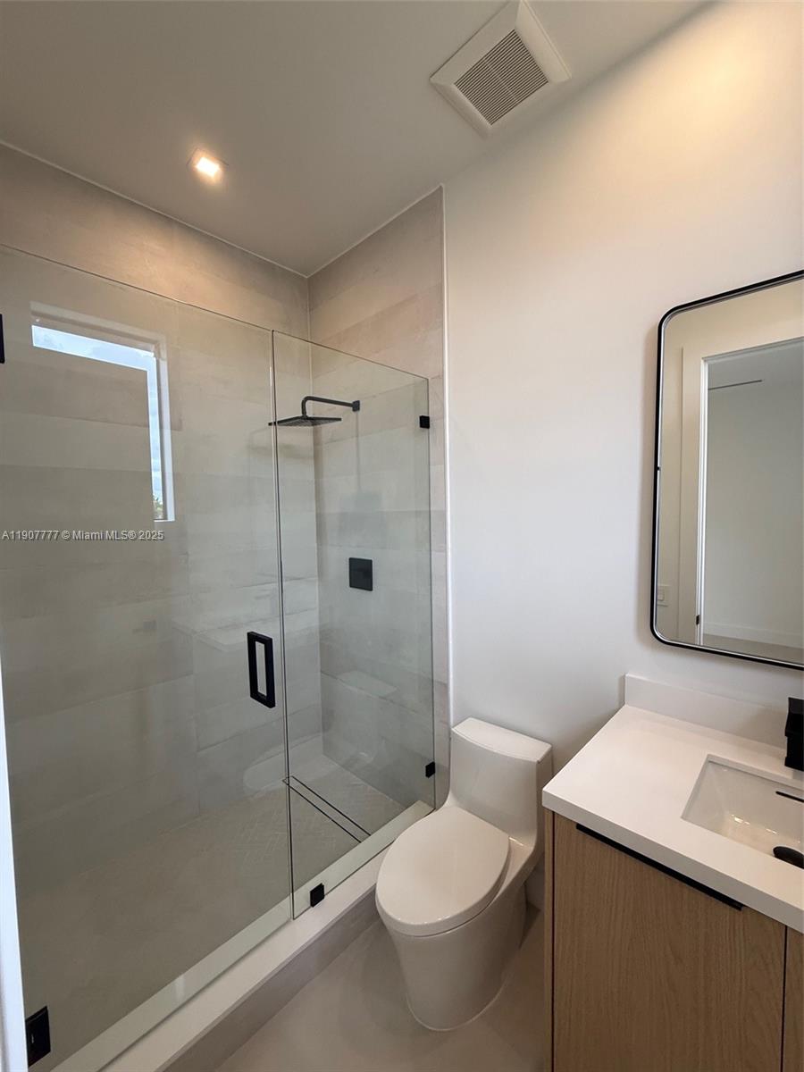 ALTOS DEL MAR NO 4 - Residential