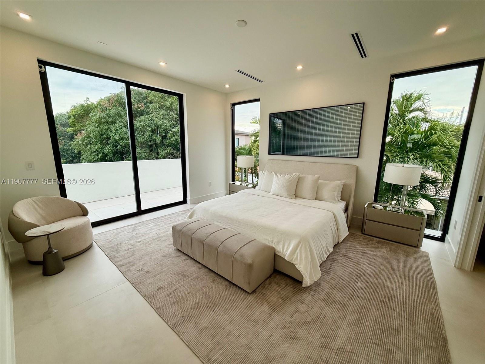 ALTOS DEL MAR NO 4 - Residential