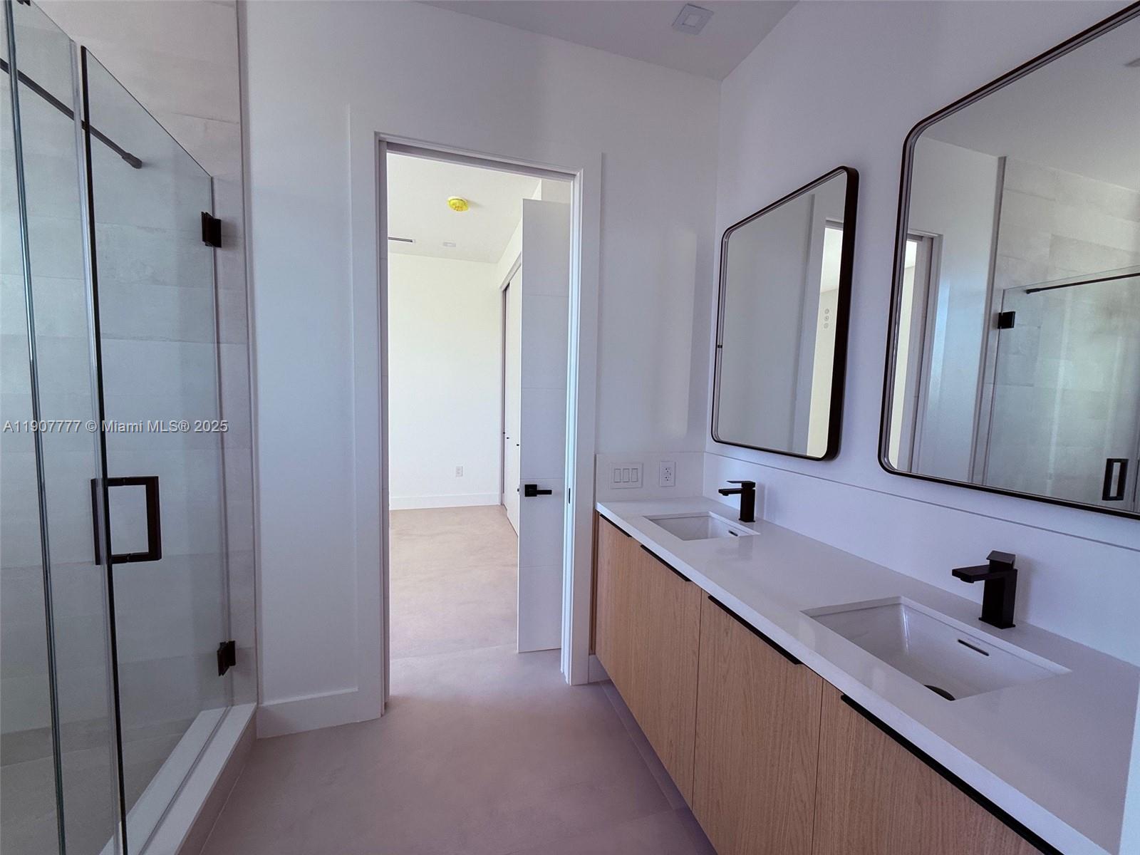 ALTOS DEL MAR NO 4 - Residential