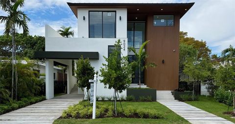 9024 Abbott Ave Surfside FL 33154