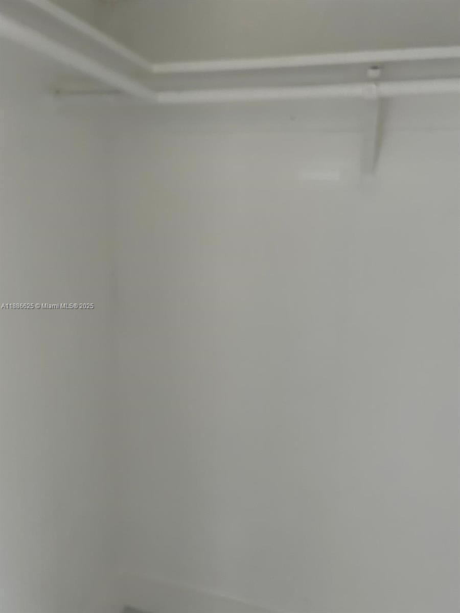 BISCAYNE PARK TERRACE CON - Residential