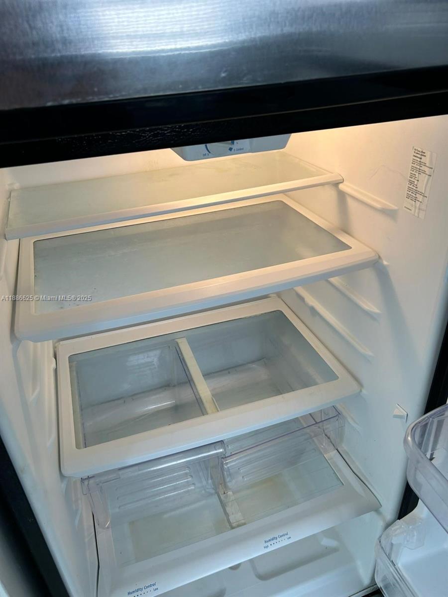 BISCAYNE PARK TERRACE CON - Residential