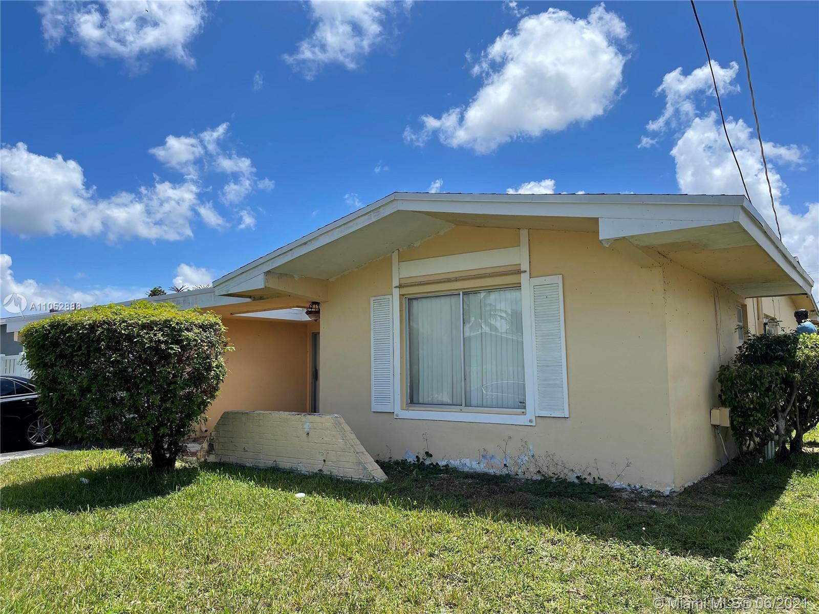 SUNRISE GOLF VILLAGE SEC - Residential