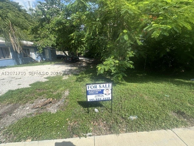 12040 W Dixie Hwy