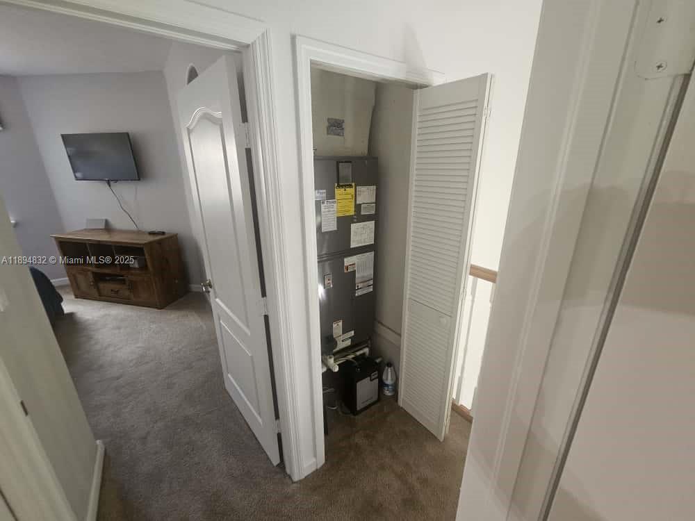 DORAL SOUTHEAST PATIO-HOM - Residential