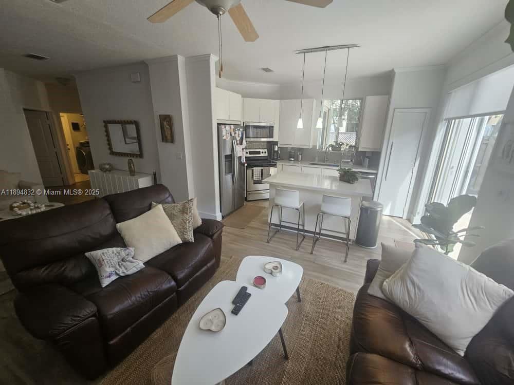 DORAL SOUTHEAST PATIO-HOM - Residential