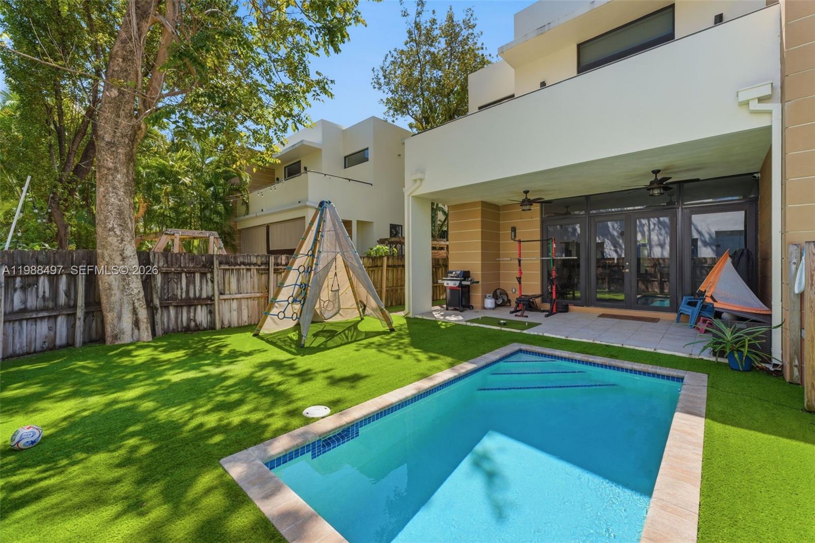 URBAN VILLAS AT THE GROVE - Residential