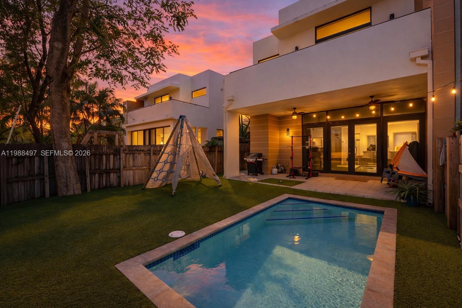 URBAN VILLAS AT THE GROVE - Residential