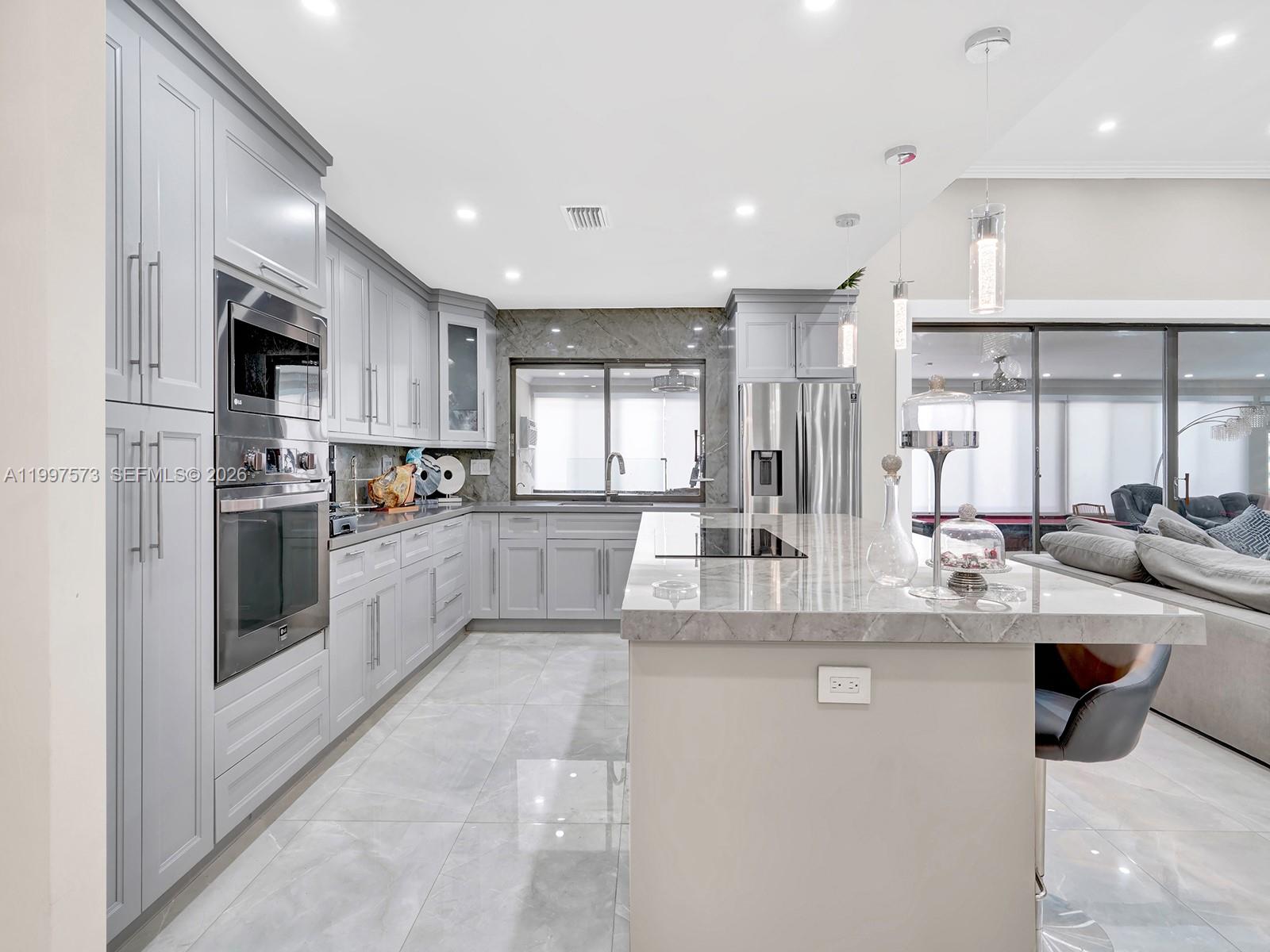 PLANTATION GOLF ESTATES - Residential