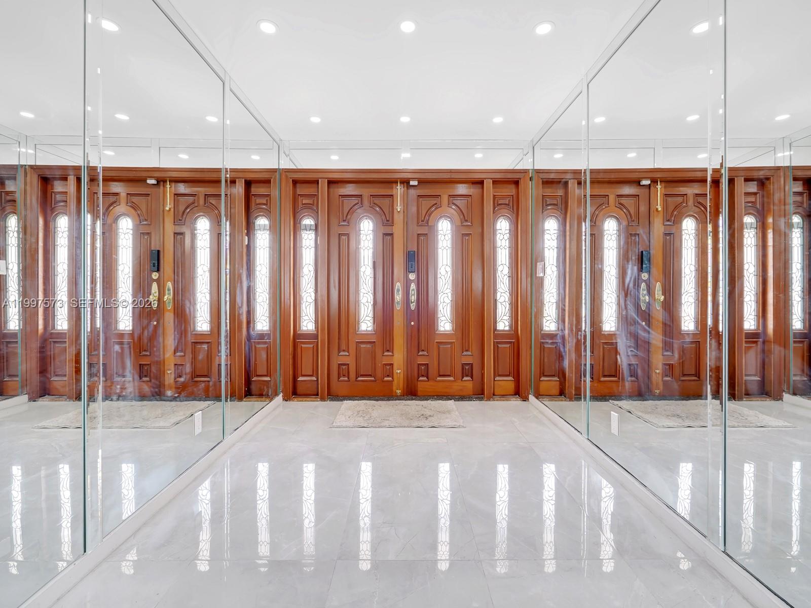 PLANTATION GOLF ESTATES - Residential