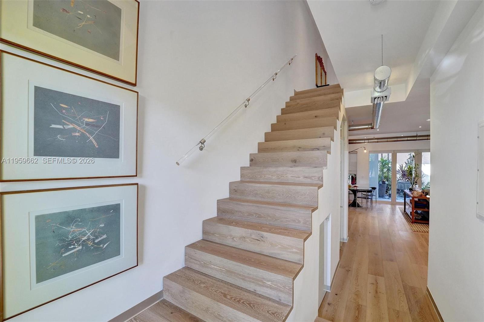 HOLLYWOOD - Residential